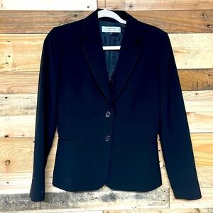 Tahari Arthur S. Levine size 4 black double button closure blazer